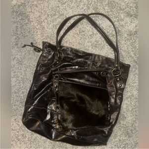 Elegant Black Leather Tote Bag w fur